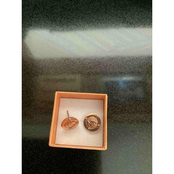 Michael Kors Goldtone Earrings Pierced - Picture 2 of 2